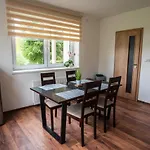 Apartment Slavikov - Simple *
